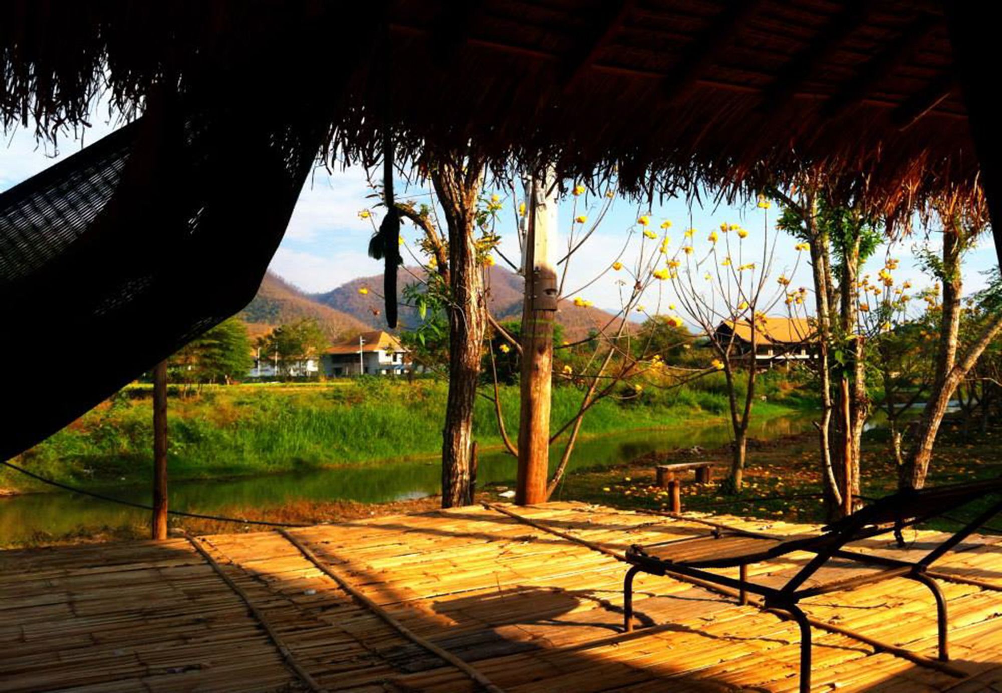 Giant House Riverside Pai Luaran gambar